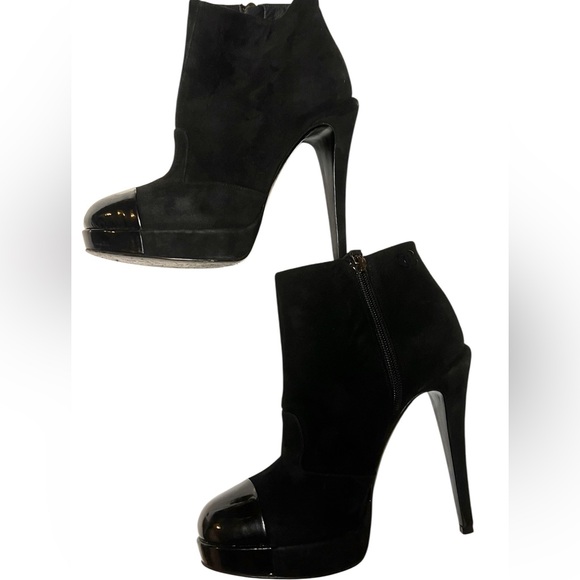 Chanel CC Platform Cap-Toe Booties size 36 $1800 - Picture 12 of 13